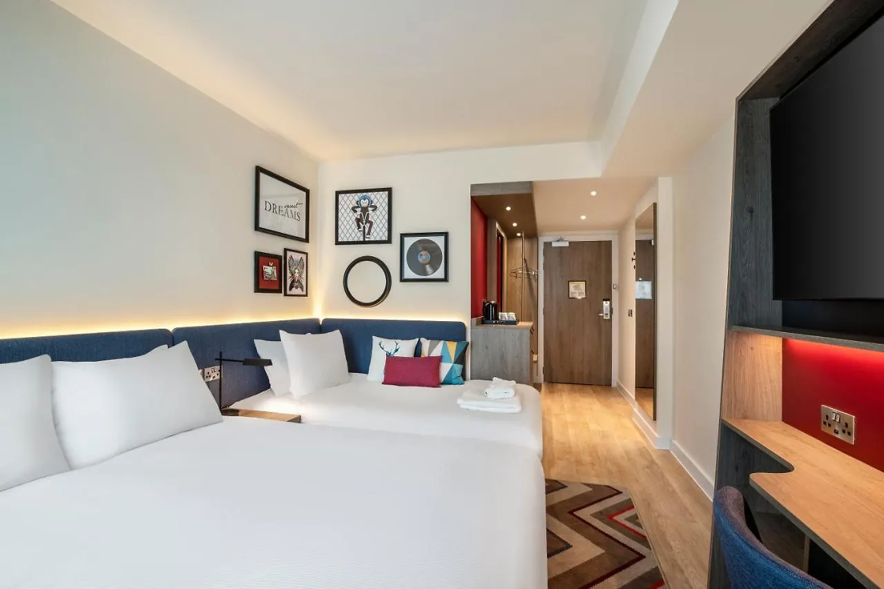 Hampton By Hilton London City Hotel