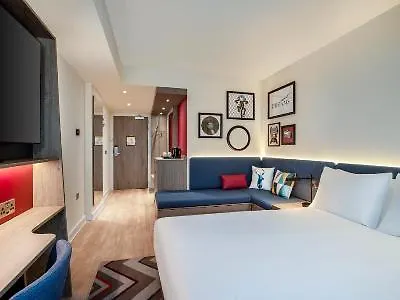 Hampton By Hilton London City Hotel
