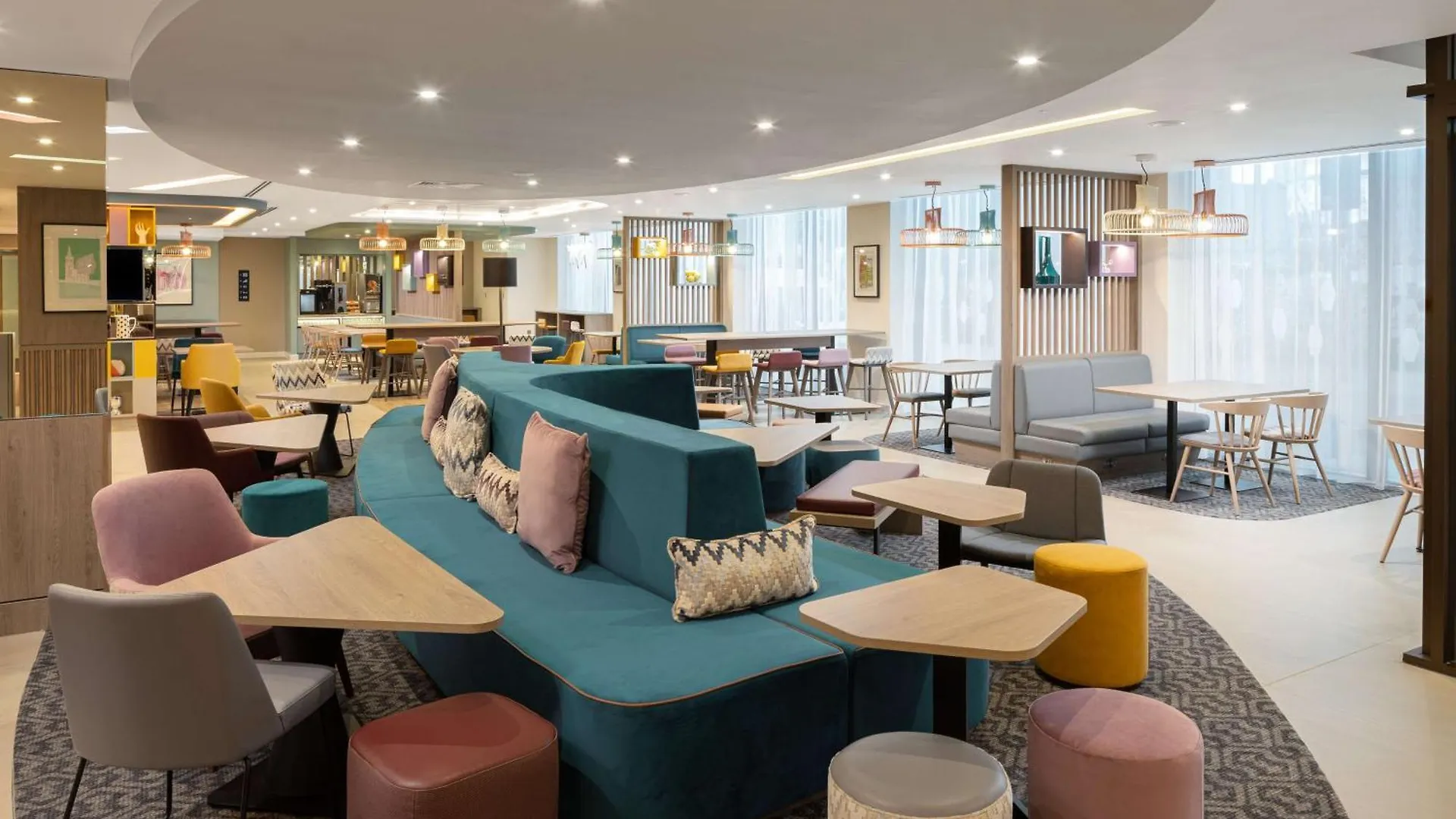 Hampton By Hilton London City Hotel