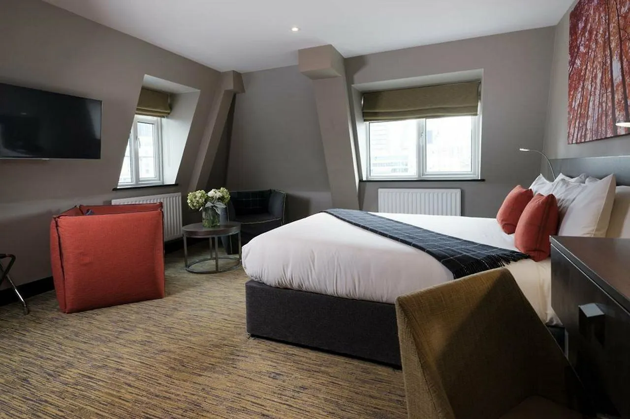 Hampton By Hilton London City 4*,